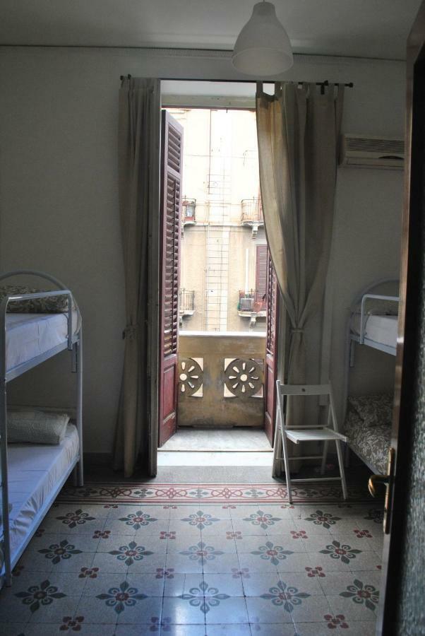 Sunrise Hostel & Rooms باليرمو المظهر الخارجي الصورة