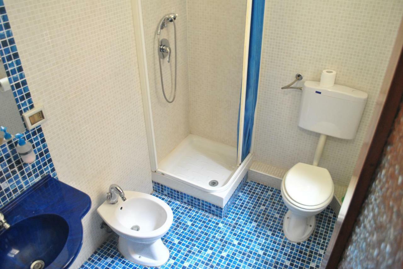 Sunrise Hostel & Rooms باليرمو المظهر الخارجي الصورة